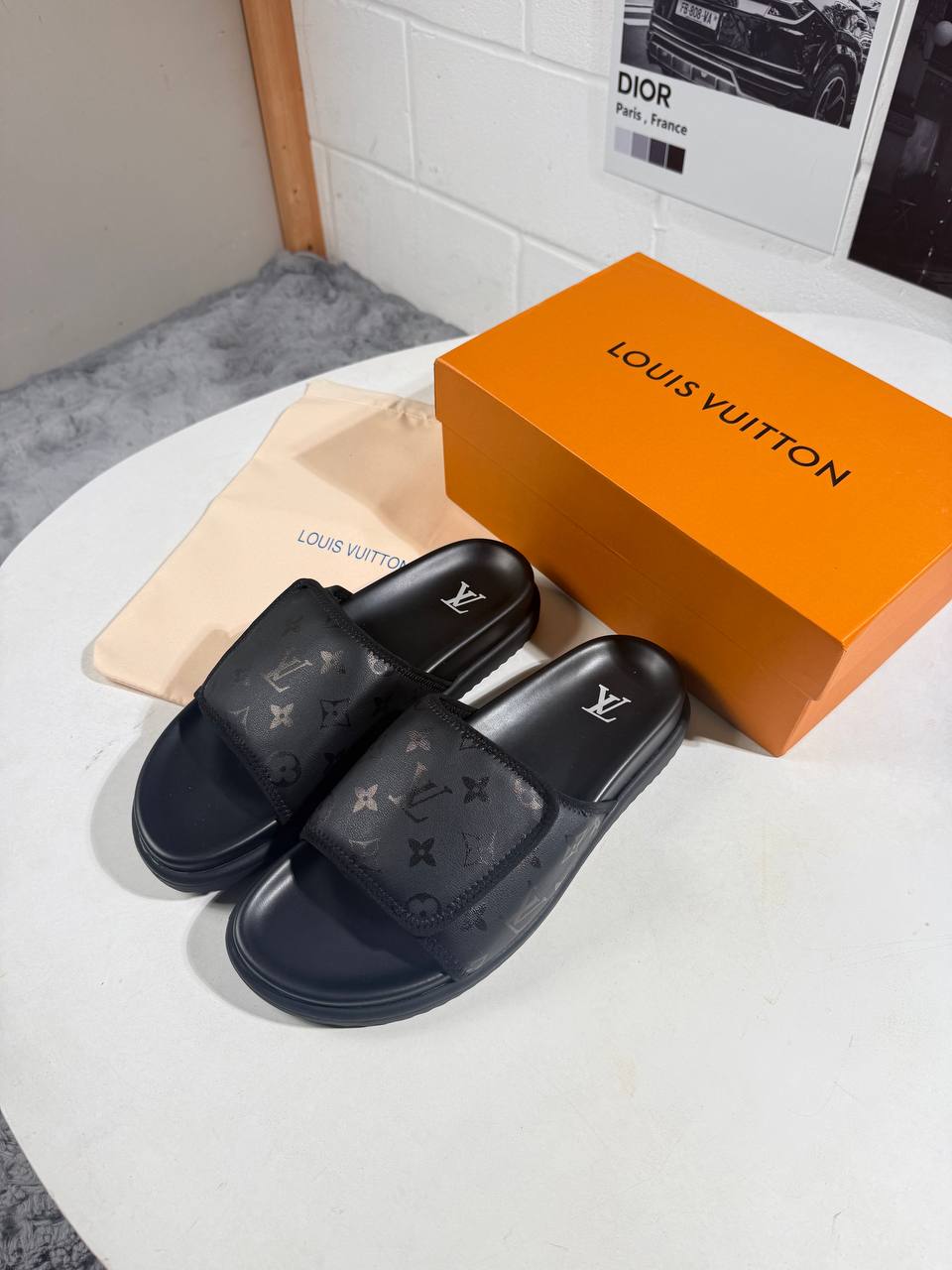 Παντόφλες Louis Vuitton - No300908