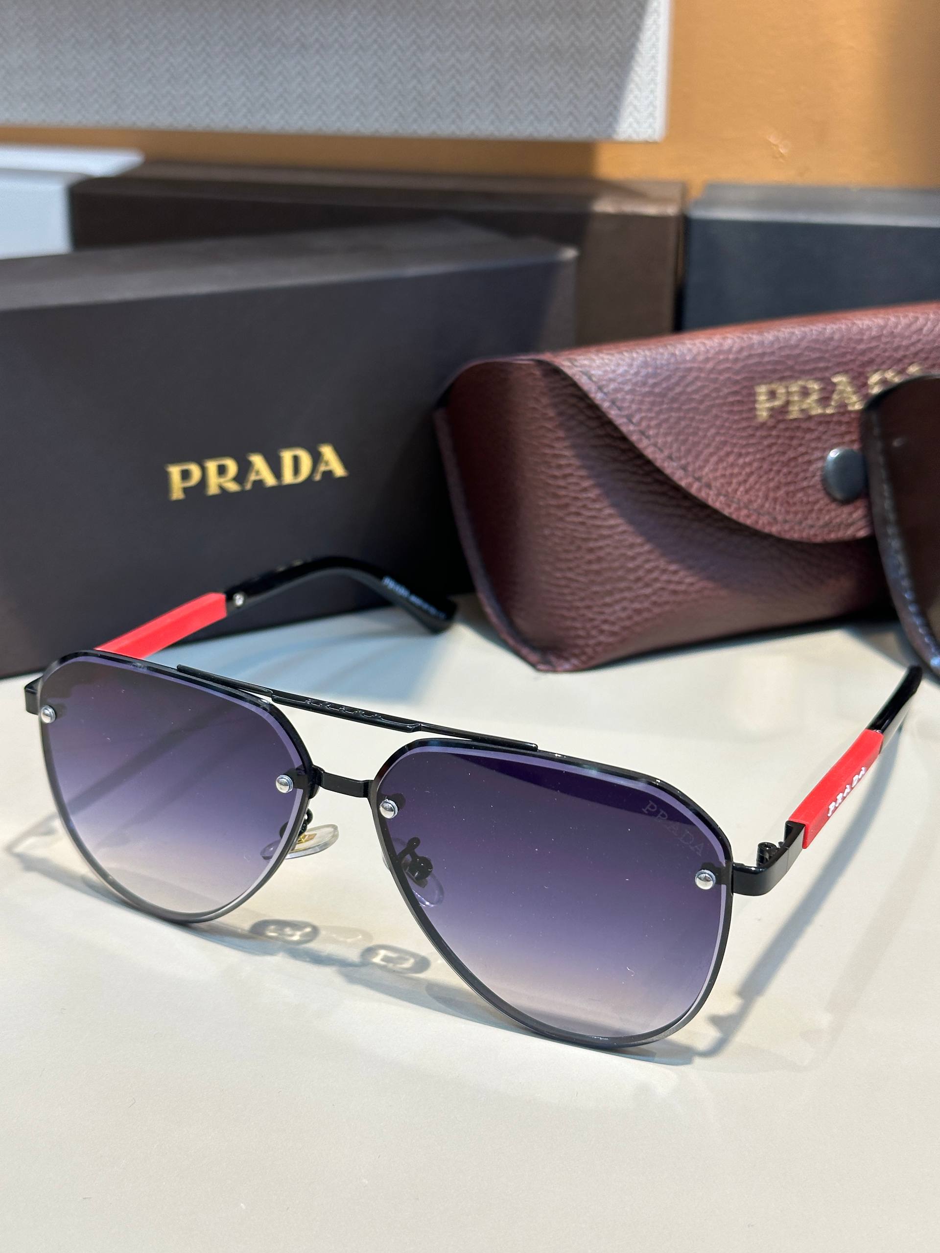 Prada - PD144
