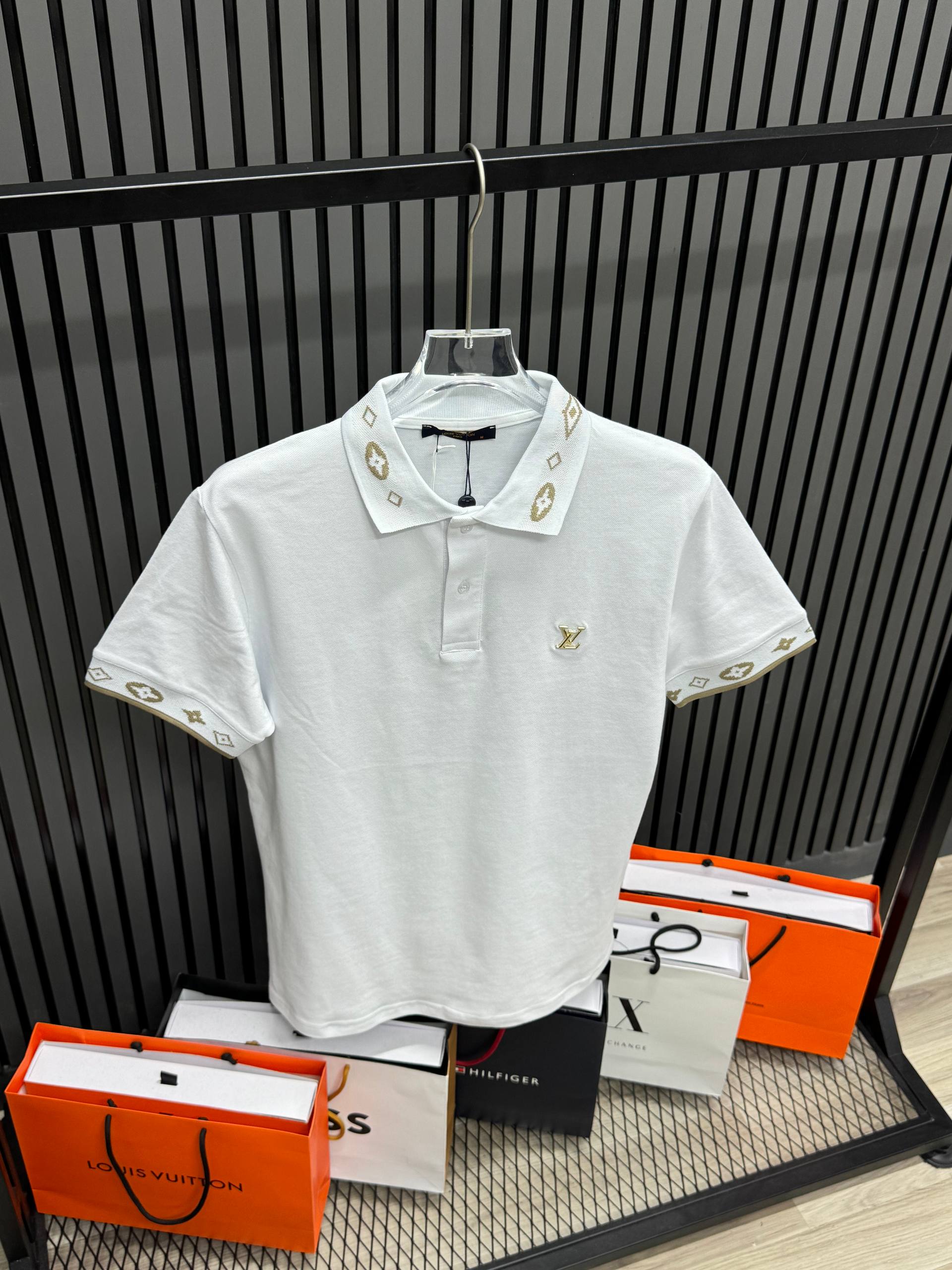 T-shirt Louis Vuitton  - No290333