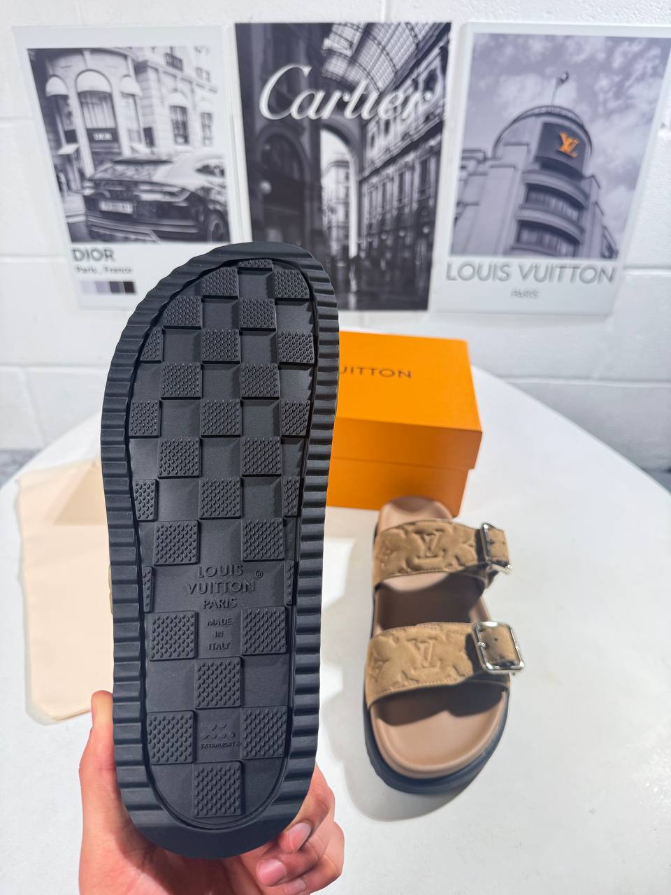 Παντόφλες Louis Vuitton - No300909
