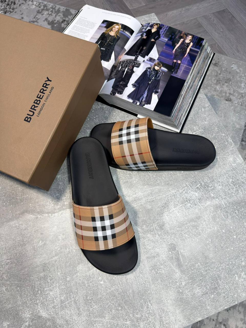Παντόφλες Burberry - No300965
