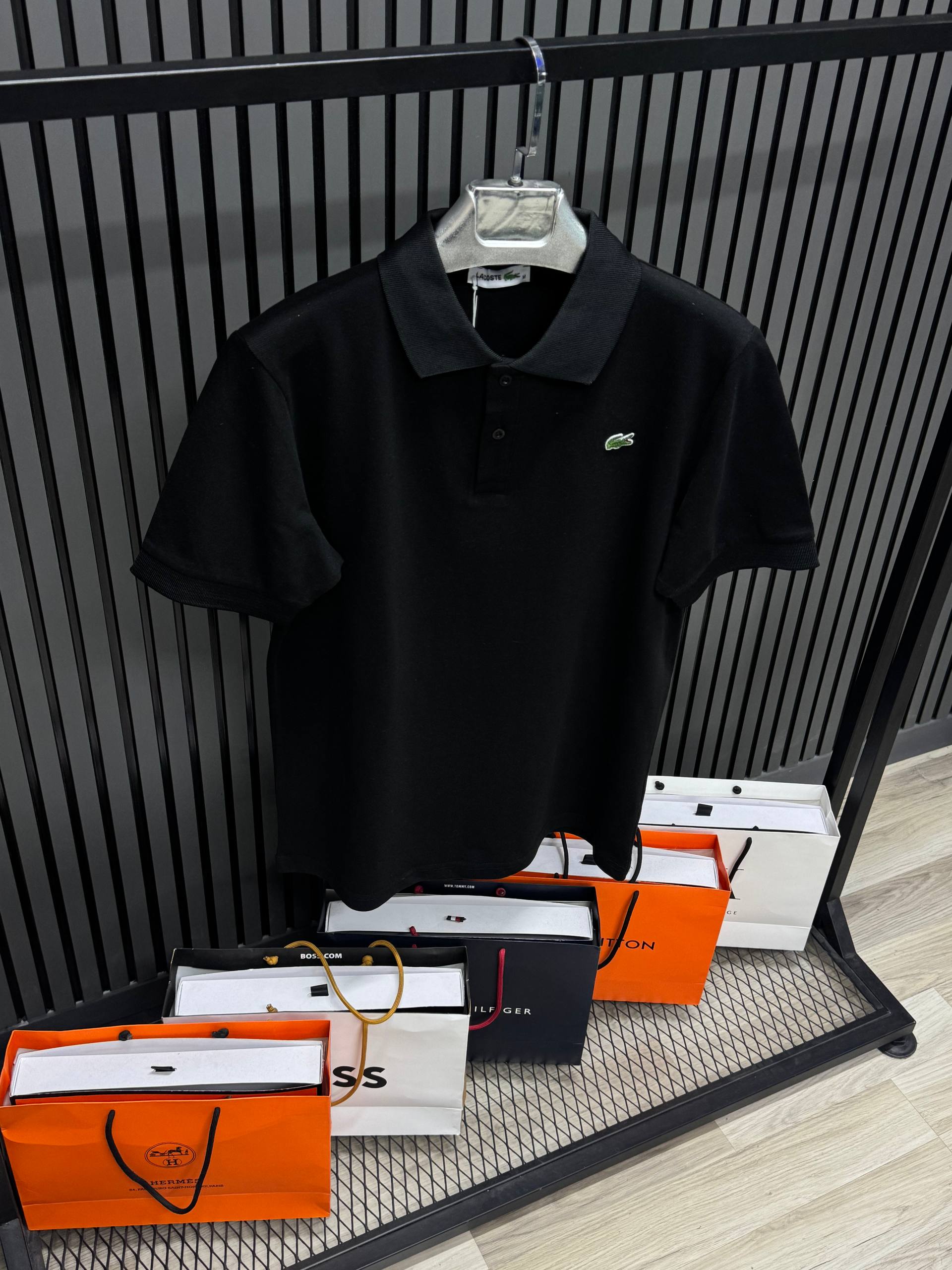 T-shirt Lacoste - No290365