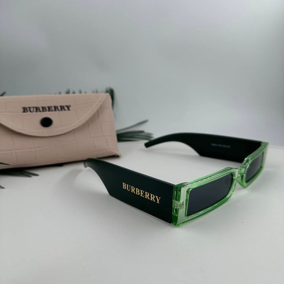 Burberry - BB020