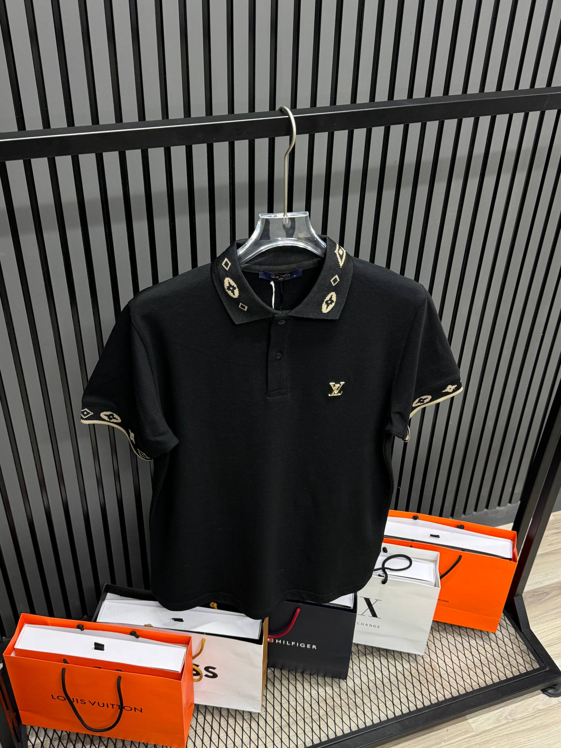 T-shirt Louis Vuitton  - No290334
