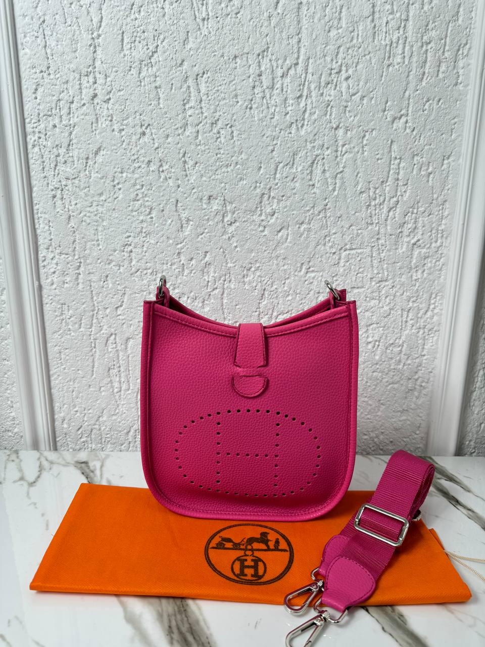 Hermes Evelyn