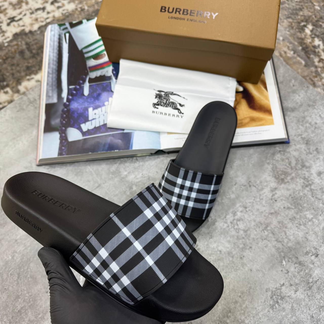Παντόφλες Burberry - No300926