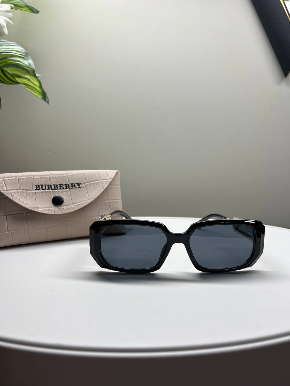 Burberry - BB034