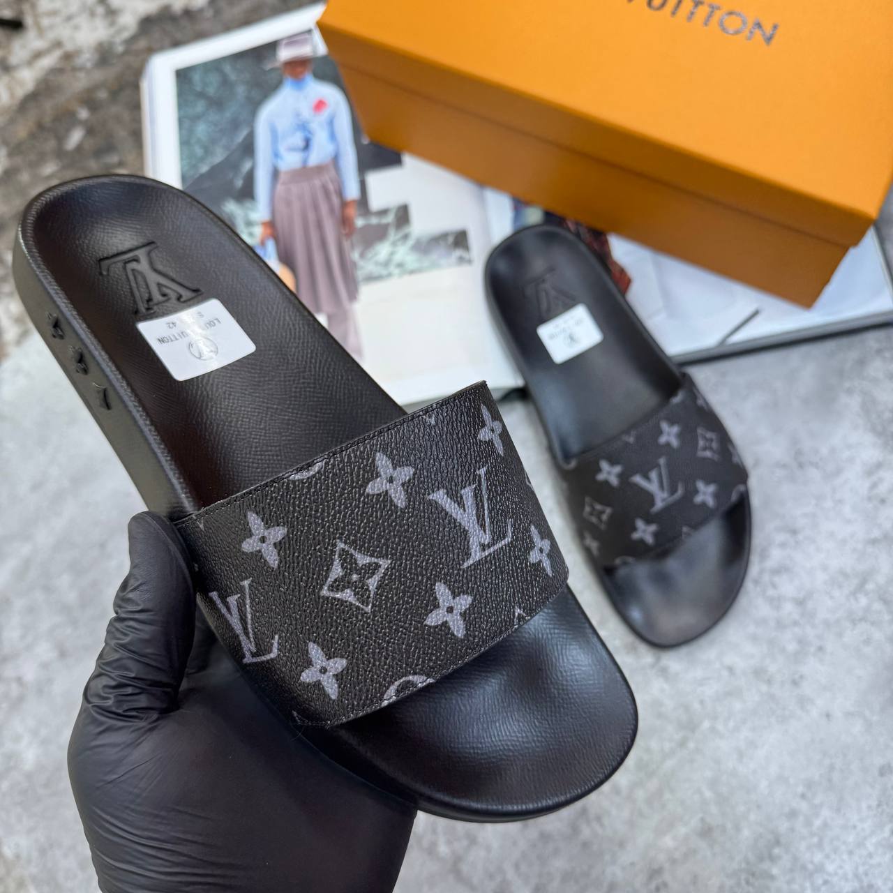 Παντόφλες Louis Vuitton - No300919