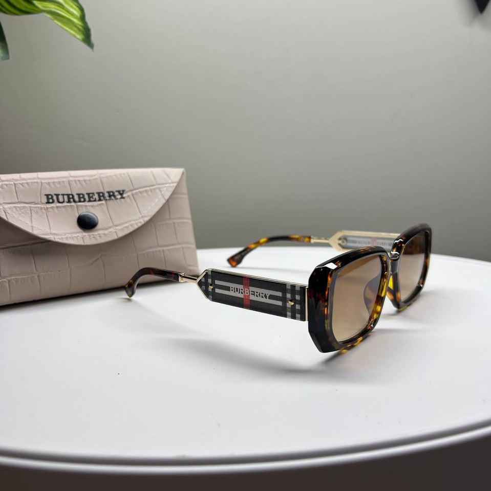 Burberry - BB033