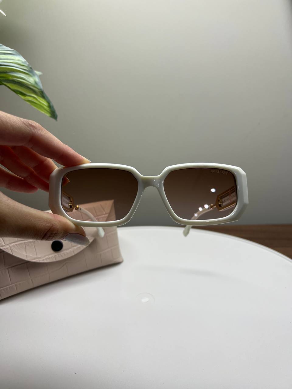 Burberry - BB035