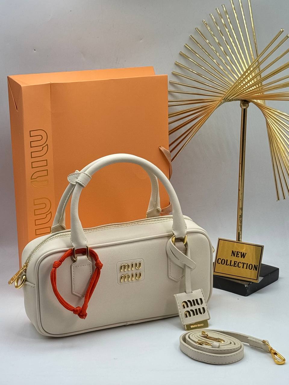 Miu Miu Μπεζ