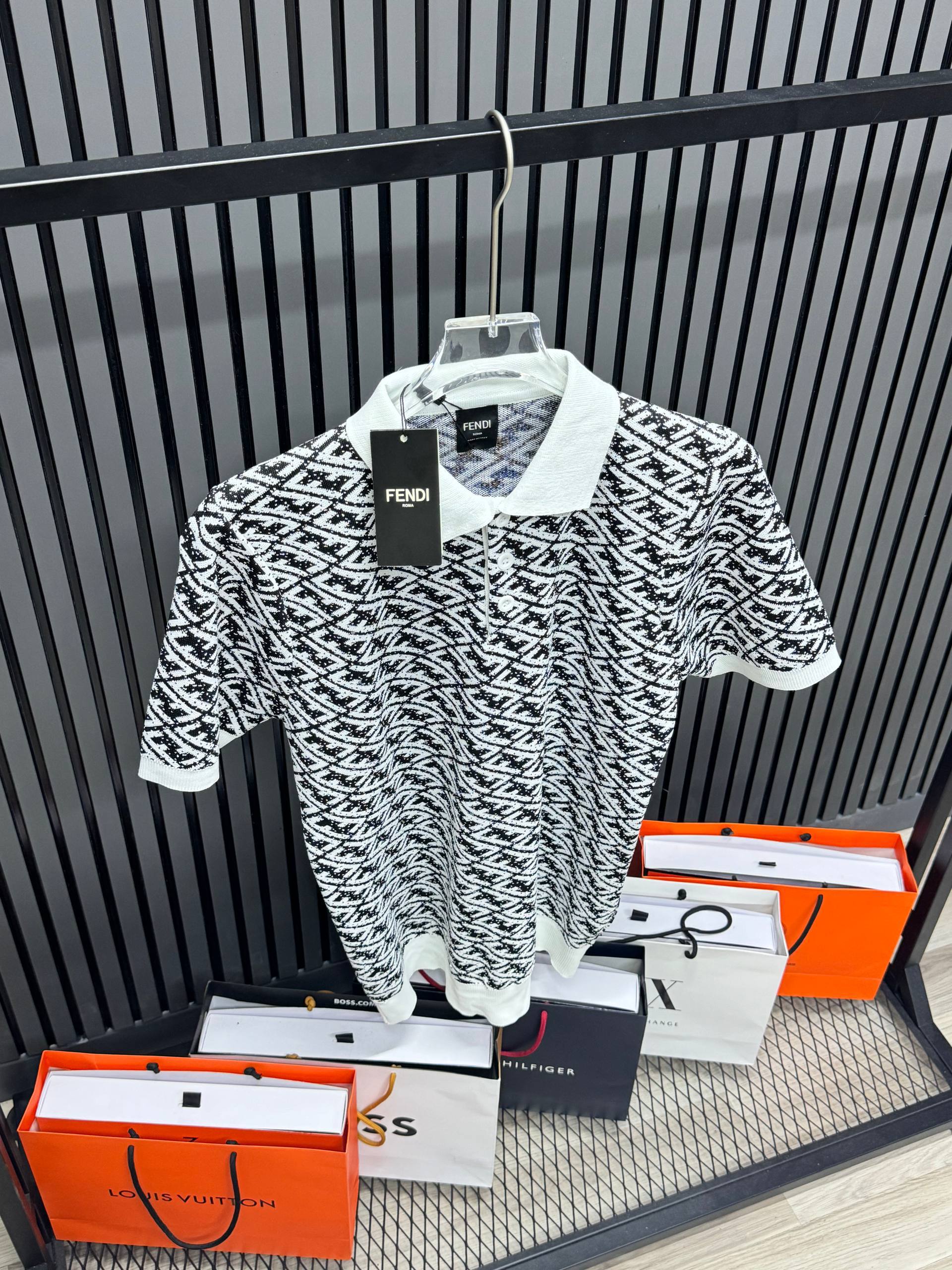 T-shirt Fendi - No29029